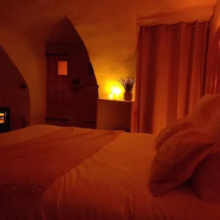 Nuit Romantique Avec Spa Privatif Meilhaud Bagian luar foto