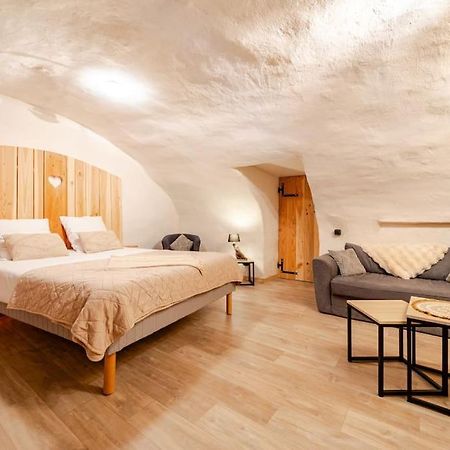 Nuit Romantique Avec Spa Privatif Meilhaud Bagian luar foto